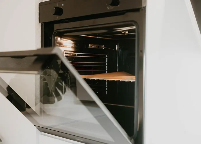 Peaceful Modern With Festung View Near Hbf Apartment *